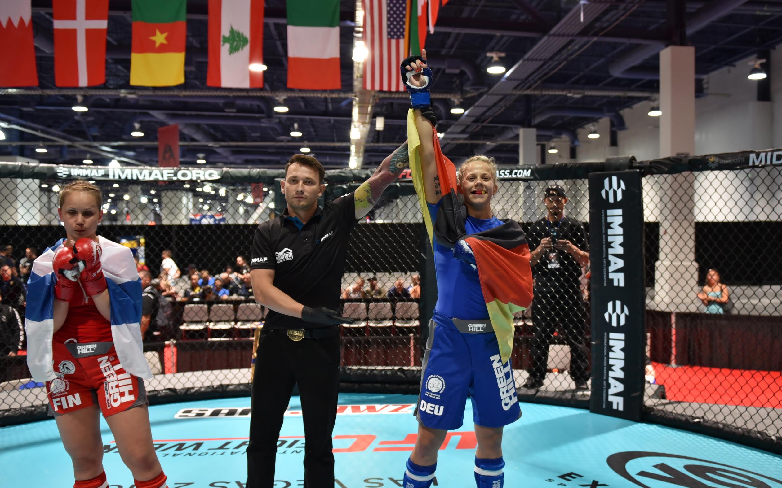 2016 World Championships: Julia Dorny storms into semi final bout