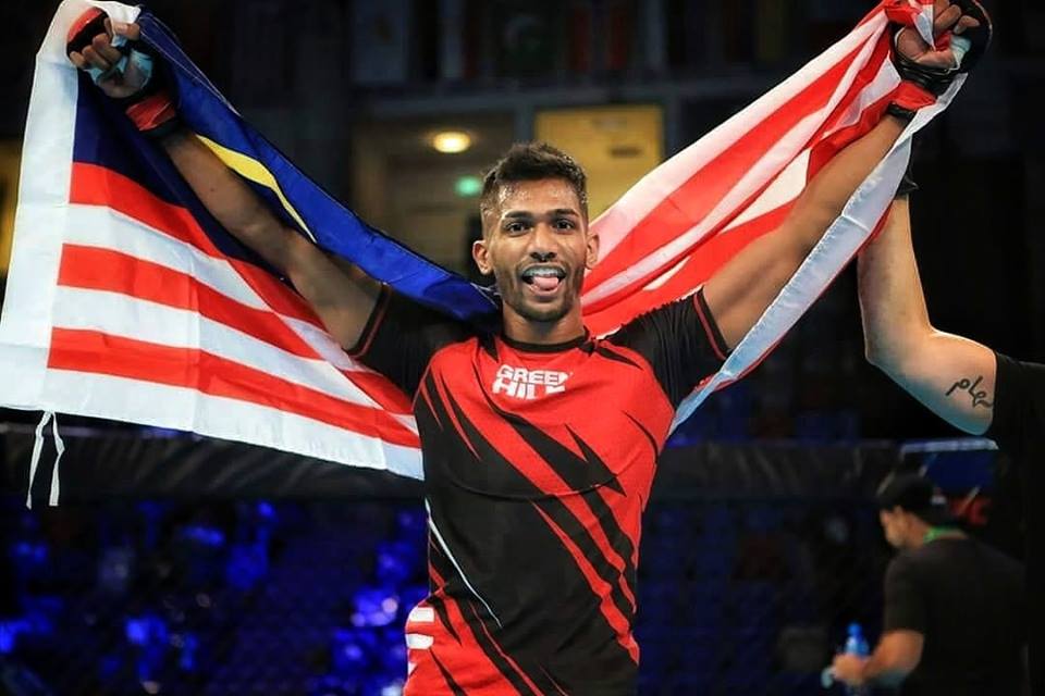 Theebaan Govindasamy Picks Up Asian MMA 'Amateur of the Year' Award